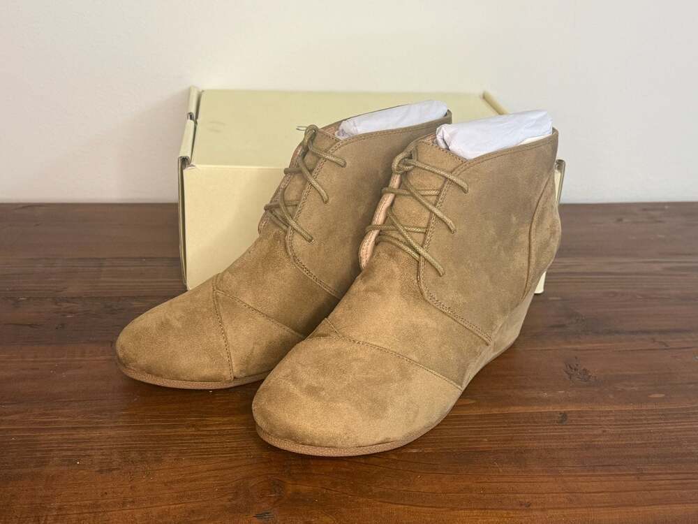 J. Adams Roxy Light Taupe Suede Wedge Ankle Booties Size 9